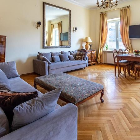 Apartament Luster I Obrazow Варшава Экстерьер фото